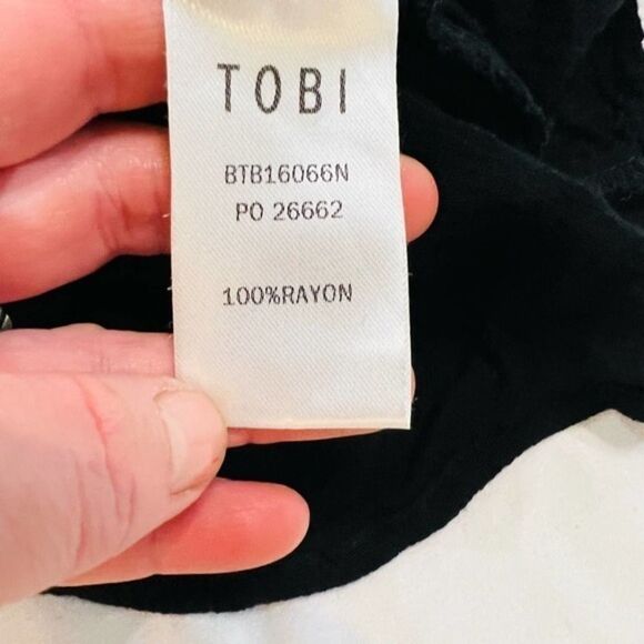 Tobi Womens Black Off the shoulder bell sleeve crop top size small s - Picture 6 of 9